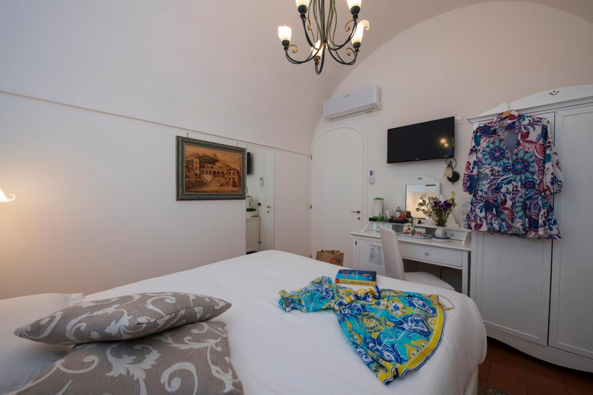 Aparthotel Antica Repubblica In Amalfi Center At 100Mt From The Sea Dış mekan fotoğraf