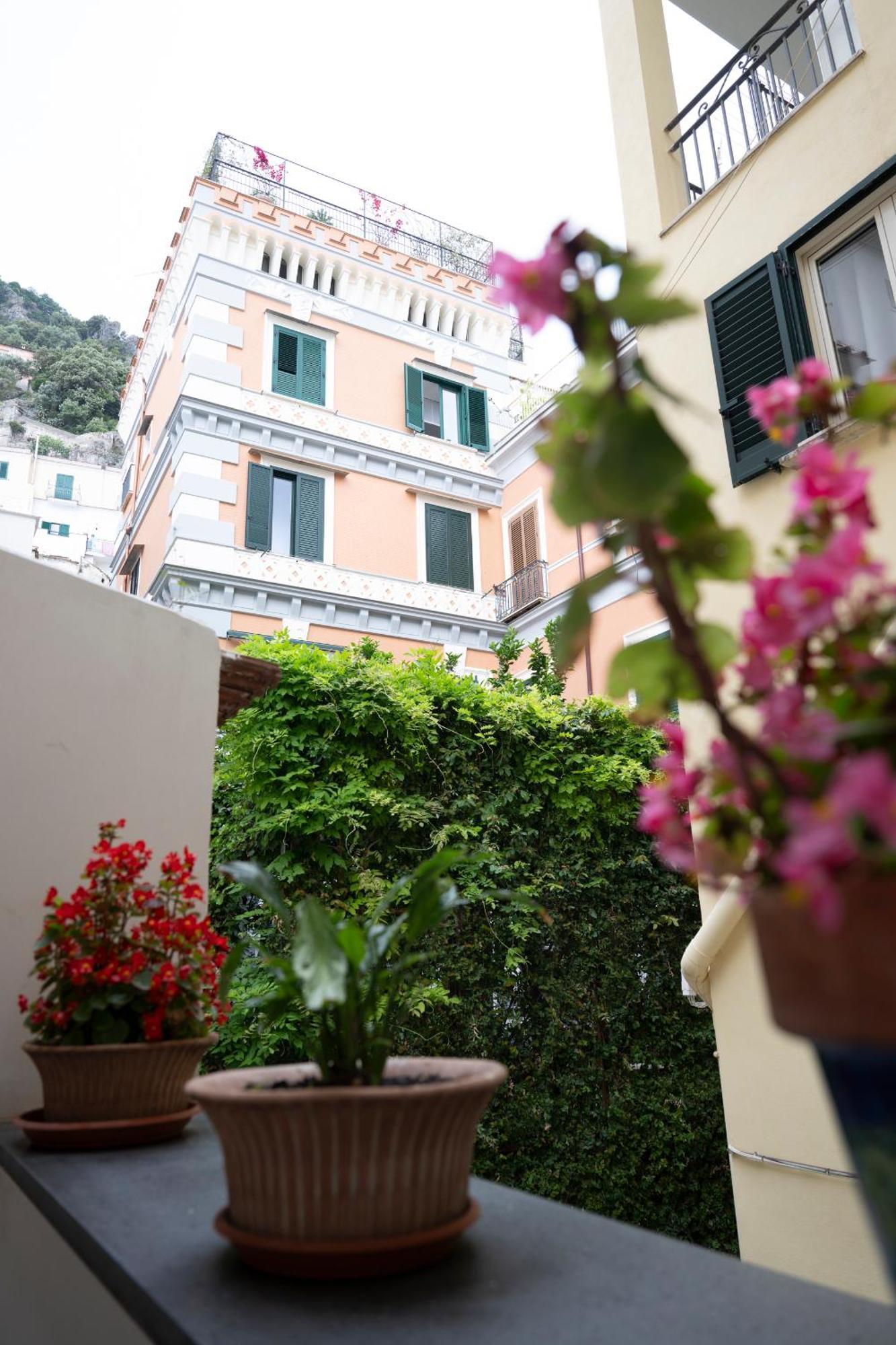 Aparthotel Antica Repubblica In Amalfi Center At 100Mt From The Sea Dış mekan fotoğraf